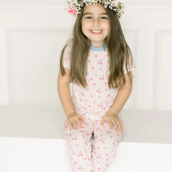 Toddler wearing 2 piece c