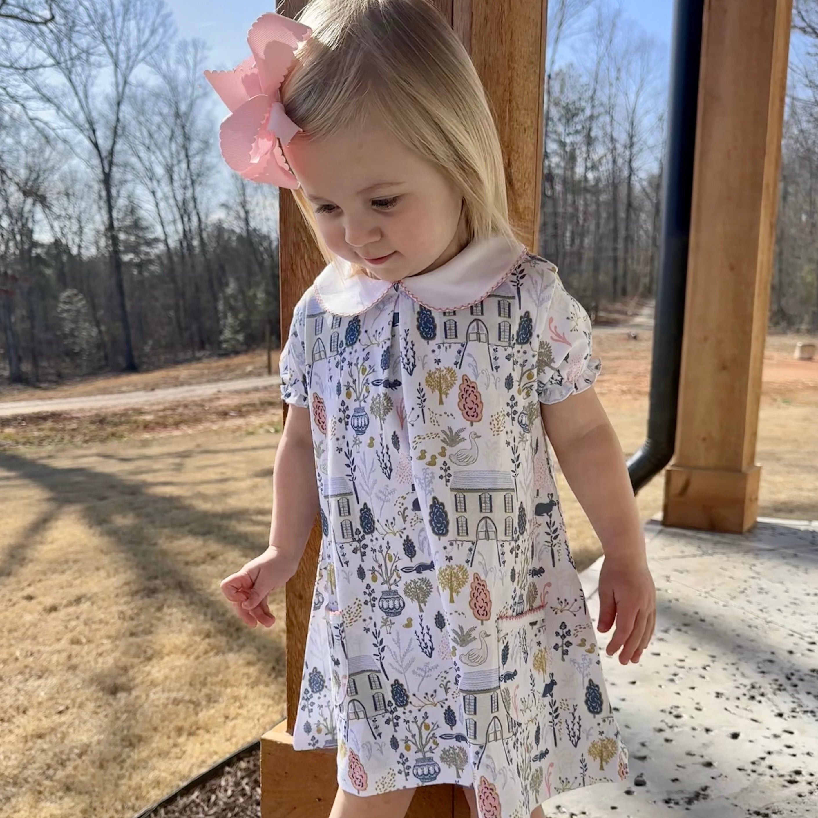 Short Sleeve Pocket Twirl Dress - English Countryside